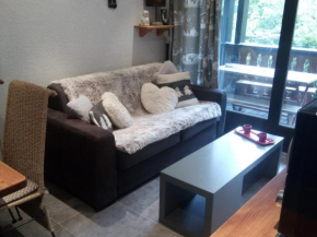 Appartement Cosy aux Gets - 4 pers, Balcon, Parking Privé, Proche Télécabines et Centre - FR-1-671-103 Les Gets